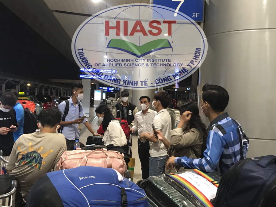 Chia tay sinh viên kỳ tháng 06/2021 của Du học Hiast