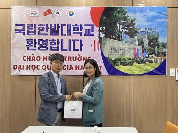 Du học Hiast liên kết với trường đại học quốc gia Hanbat Hàn Quốc 