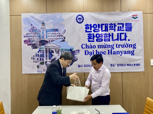 Du học Hiast gặp gỡ trường Đại học Hanyang Hàn Quốc 