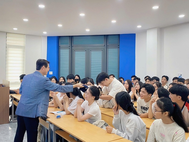 Đại Học Ajou giao lưu học viên Du học Hiast 23.09.2024