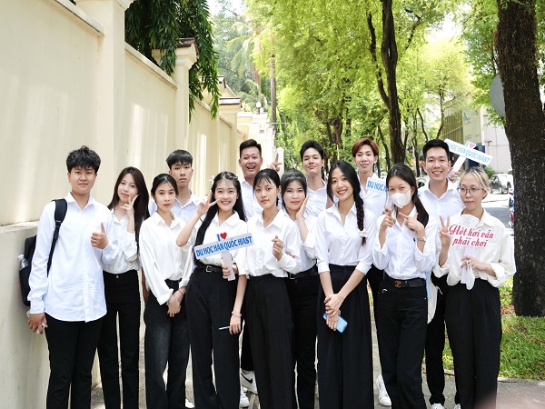 Du học tiếng Hàn Visa D4-1 