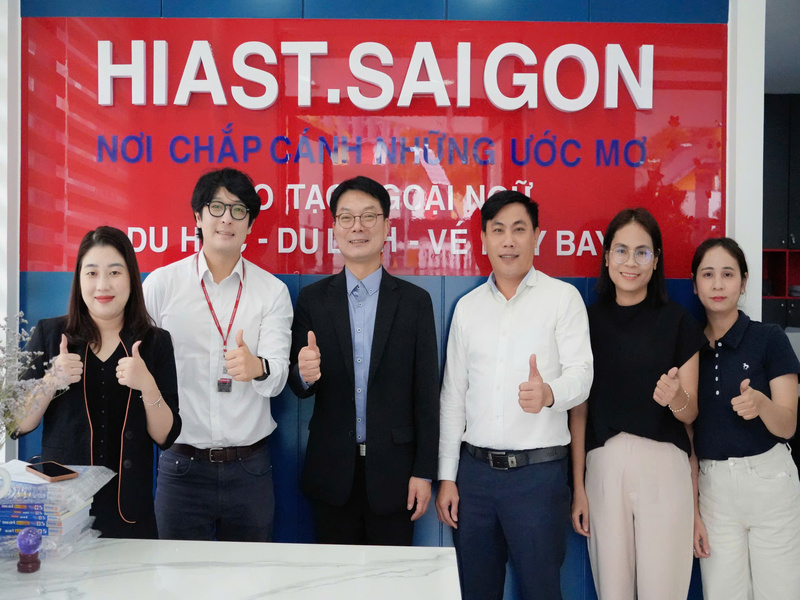 Đại Học Sunmoon Đến Thăm Du Học Hiast Ngày 18/12/2024