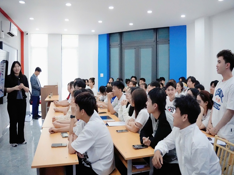 Đại học Quốc gia Hanbat gặp gỡ Hoc viên Hiast 25.3.2025