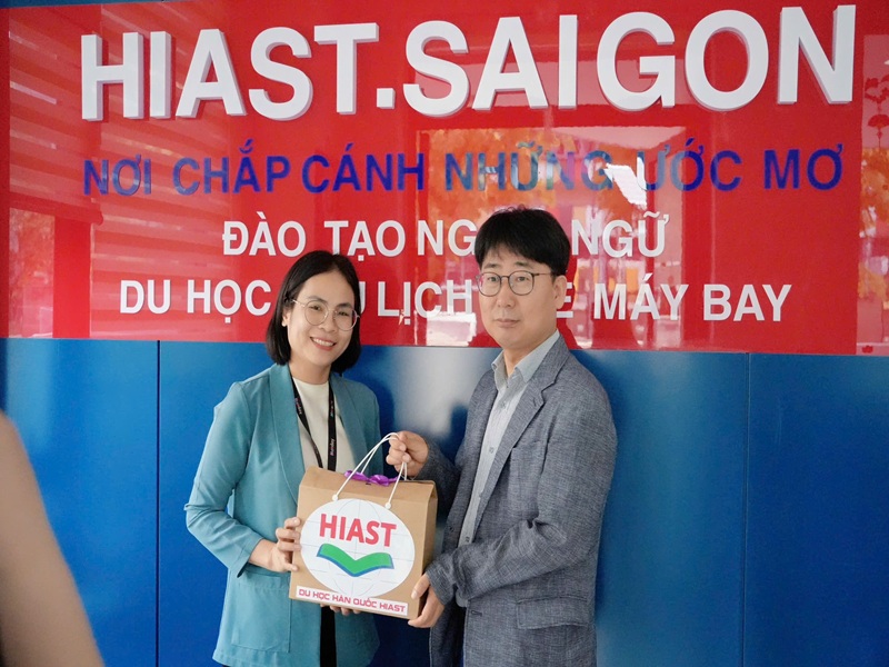 Trường Đại học Quốc gia Hanbat đến thăm Du học Hiast 25.3.2025